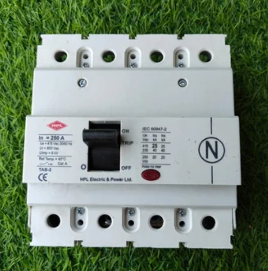 HPL MCCB 250A FP 50KA TABBASIX2250S4P